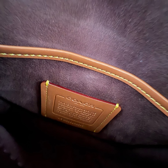 Coach Beat Bag- Wine and Gold Hardware - Picture 5 of 8